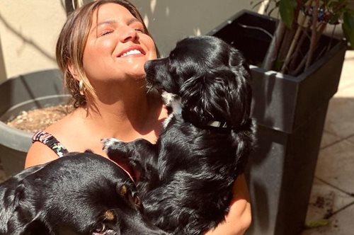 Το Zara φόρεμα της Δανάης Μπάρκα που κολακεύει όλους τους σωματότυπους