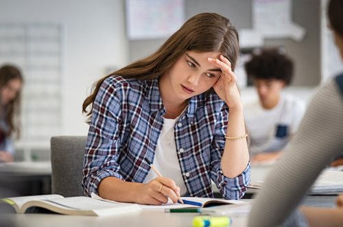 Πανελλαδικές εξετάσεις: Πώς να διαχειριστείτε την αποτυχία του παιδιού σας