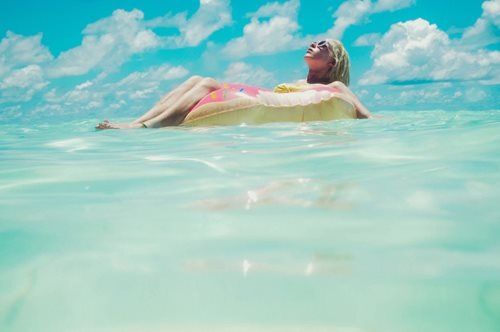 Πώς να παραμείνουμε ασφαλείς στη θάλασσα - Ένας πλήρης οδηγός