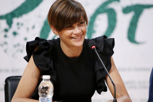 Η Άννα Μαρία Παπαχαραλάμπους σε μία σπάνια και πολύ κομψή εμφάνιση