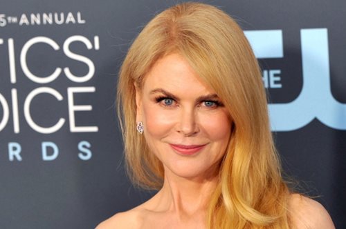 Η Νικόλ Κίντμαν με αγορίστικο μαλλί είναι η πιο δροσερή εικόνα που θα δεις σήμερα