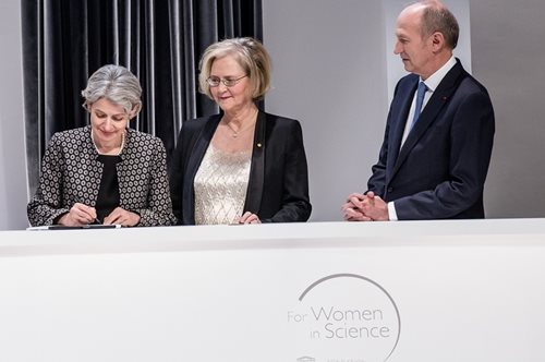 Το hashtag “FORWOMENINSCIENCE”  είναι η νέα δύναμη των γυναικών με τη στήριξη της L'Oréal