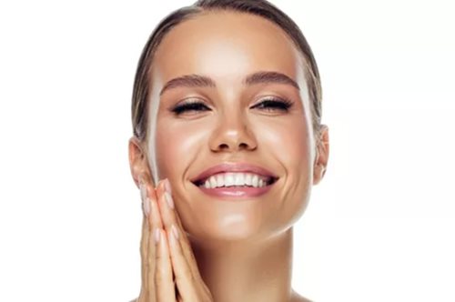 Πρόσωπο χωρίς ρυτίδες | Εννέα τρόποι να καθυστερήσετε την εμφάνισή τους