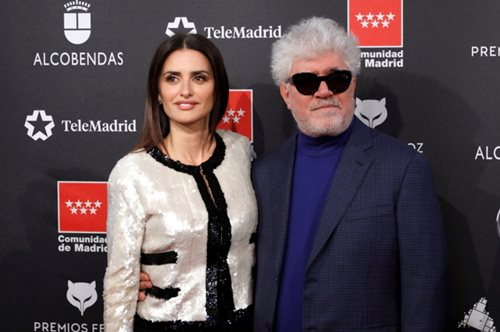 Μία θηλή που παράγει γάλα και η «συγνώμη» του Instagram από τον Πέδρο Αλμοδόβαρ