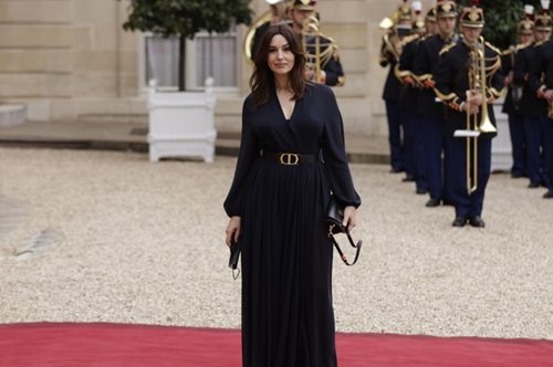 Do it like Monica | Τα κουρέματα που κολακεύουν όλες τις γυναίκες 50+