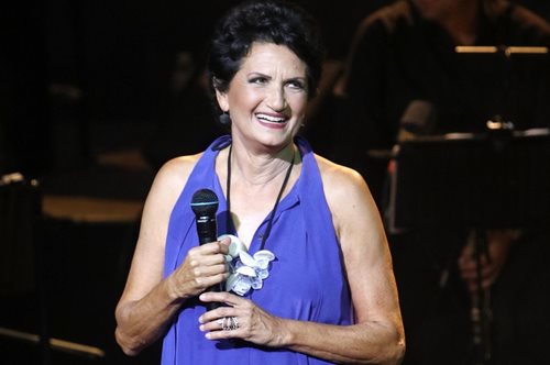 Η Άλκηστις Πρωτοψάλτη σε μία σπάνια φωτογραφία με υπέροχο ολόσωμο μαγιό