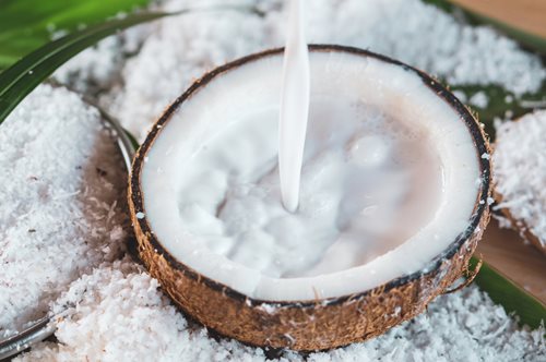 Ποιο φυτικό γάλα να διαλέξω; Οι διαφορές ανάμεσα στο γάλα αμυγδάλου, καρύδας, σόγιας, ρυζιού