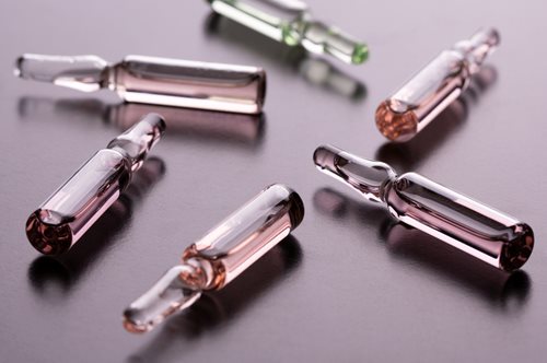 Ampoules | Όλα όσα θέλετε να ξέρετε για το νέο it skincare trend