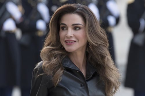 Σύγχρονη Σταχτοπούτα: Πώς η Ράνια της Ιορδανίας έγινε από υπάλληλος της Apple βασίλισσα