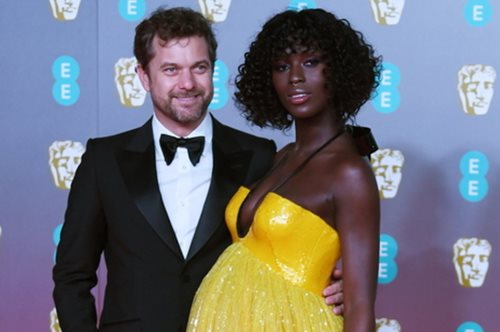 Joshua Jackson: Η απάντηση στους επικριτές της συντρόφου του για την πρόταση γάμου που του έκανε 