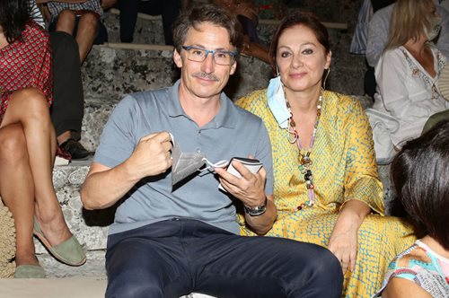 «Είμαι ρεαλιστής, γιατί ζητώ το αδύνατο»: Ο «Προμηθέας Δεσμώτης» του Αισχύλου ανέβηκε στην Επίδαυρο