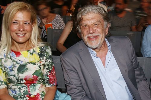 Ο Γιάννης Βούρος με τον 23χρονο γιο του, Αλέξη, στην Επίδαυρο. Του μοιάζει εντυπωσιακά πολύ