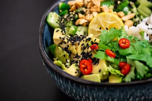 Σαλάτα αγάπη μου: 10 δροσερά πιάτα διαίτης ιδανικά για το καλοκαιρινό μεσημεριανό