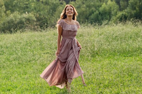 10 φορέματα από ελληνικά brands για να υποδεχτείς το φθινόπωρο με τον πιο σικ τρόπο