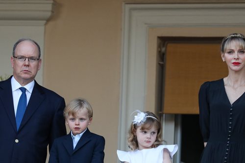 «Η σχέση τους είναι πολύ κακή»: Eιδικός στη γλώσσα του σώματος αναλύει τις φωτό Αλβέρτου και Σαρλίν