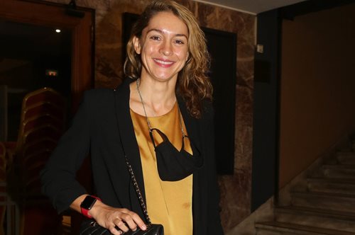 Η μεγάλη ανανέωση της Γιουλίκας Σκαφιδά: Η ηθοποιός άλλαξε λουκ στα μαλλιά για τη νέα της σειρά