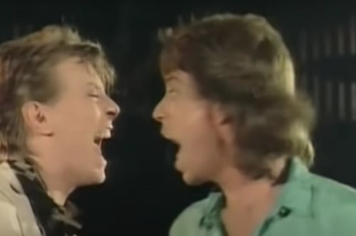 Όταν η γυναίκα του Ντέιβιντ Μπάουι τον έπιασε με τον Μικ Τζάγκερ στο κρεβάτι