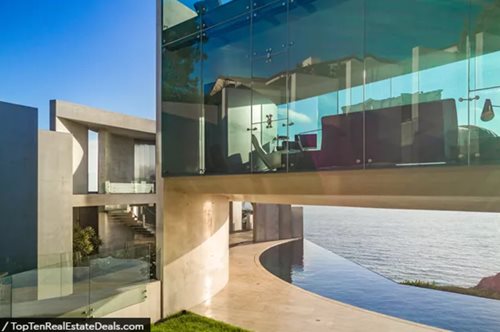 Το πιο cool (και περίεργο) σπίτι στην Αμερική ανήκει σίγουρα στην Alicia Keys