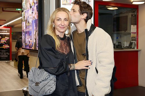 «Χρόνια πολλά αγγελούδια μου»: Η Ρούλα Ρέβη και ο Αποστόλης Τότσικας έκαναν πάρτι-υπερπαραγωγή