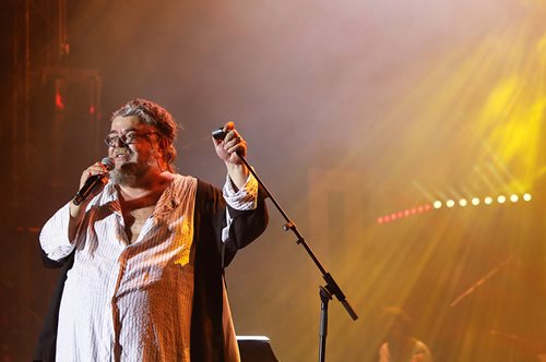 Σταμάτης Κραουνάκης: «Δεν μου λείπει η παρέα της Πρωτοψάλτη, έχω άλλη παρέα»