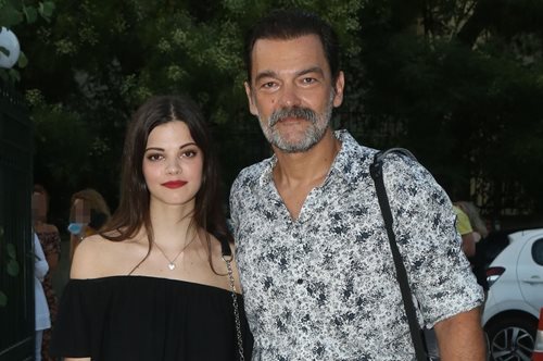 Κωνσταντίνος Καζάκος και Τζένη πάνε ταξίδι με την μηχανή