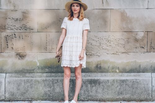 10 εντυπωσιακά μίνι λευκά φορέματα της BSB 