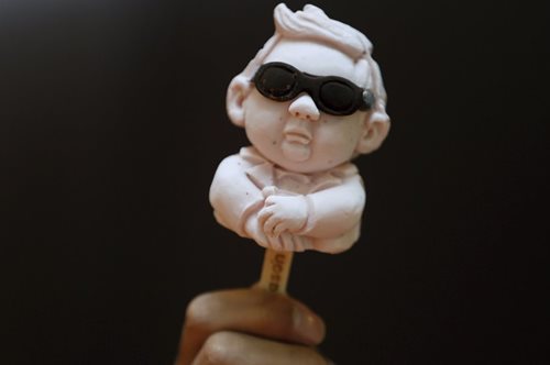 O Κιμ Γιονγκ Ουν έγινε παγωτό. Τι γεύση έχει; 