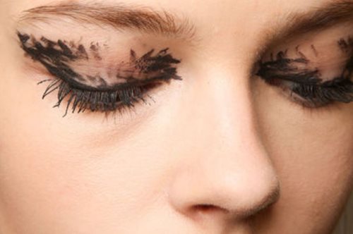 Το graphic design του μακιγιάζ μοιάζει δύσκολο αλλά δεν είναι