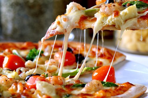 3 γρήγορες και εύκολες συνταγές για πίτσα