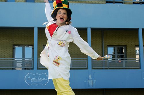 Η μοναδική Clown Doctor στην Ελλάδα αλλάζει όσα ξέραμε για τη θεραπεία/αποκατάσταση των παιδιών