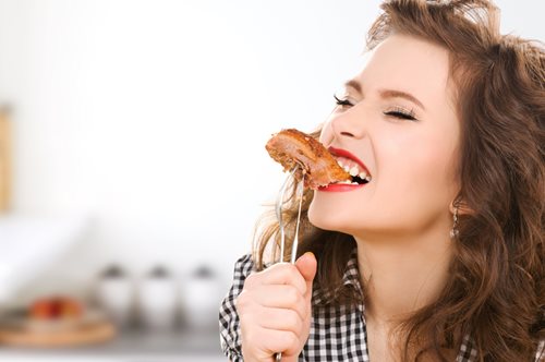 Μόλις έφαγες κι ακόμα πεινάς;5 λόγοι που σου συμβαίνει και πώς θα το σταματήσεις