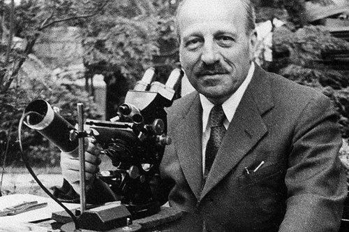 Γεώργιος Παπανικολάου: Ο επιστήμονας που σώζει σήμερα τις γυναίκες σε όλο τον πλανήτη