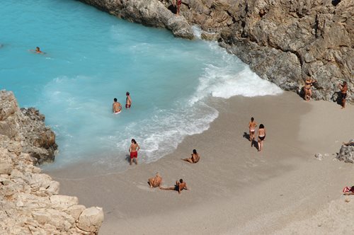 Η μυστική παραδεισένια παραλία λίγο έξω από τα Χανιά που φέτος συζητιέται πολύ