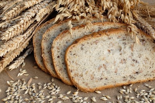 Αλμυρά και γλυκά. 12 τέλεια σνακ με ψωμί που δεν παχαίνουν