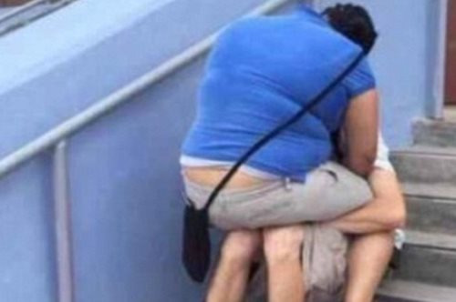 21 ζευγάρια που πάνω στο πάθος τους ξέχασαν ότι φιλιούνται σε δημόσιο χώρο