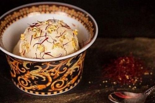 Η πιο ακριβή μπάλα παγωτού στον κόσμο στοιχίζει 730 ευρώ στο Ντουμπάι