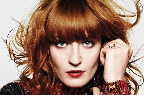 Η (νεραϊδο)Φλόρενς Γουέλς επιβεβαιώνει τον τίτλο της σκληρά εργαζόμενης και ιέρειας του στυλ