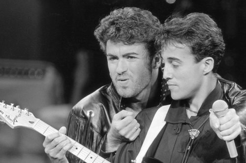 Τι κάνει σήμερα ο Andrew Ridgeley των Wham. Πήρε τελείως άλλο δρόμο από τον George Michael 