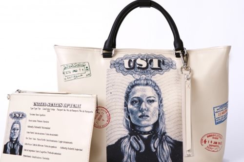 Η Tumi υπογράφει την επόμενη γενιά tote bag σε συνεργασία με το μοντέλο Langley Fox