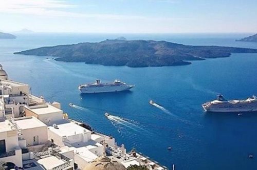 10 λόγοι που οι Κυκλάδες είναι ο απόλυτος προορισμός το φετινό καλοκαίρι