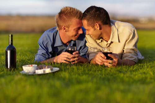 21 πράγματα που δεν είχες ιδέα πώς κάνουν καθημερινά οι ομοφυλόφιλοι