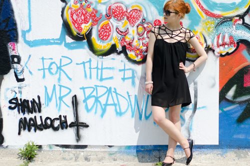 Πώς να φορέσεις τα flat shoes εάν είσαι κάτω από 1.60 ύψος 