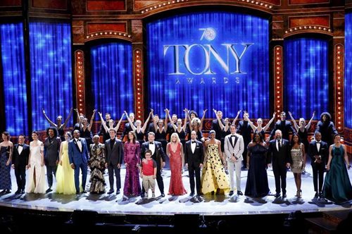 Βραβεία Tony 2016. Τι φόρεσαν οι celebrities στην πιο λαμπερή βραδιά του θεάτρου 