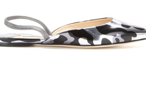 Μυτερά μεταλλιζέ φλατ με την υπογραφή Jimmy Choo 
