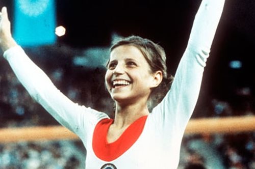 Αθλήτρια εκτελεί μια άσκηση η οποία έχει απαγορευτεί από όλους τους γυμναστές μέχρι και σήμερα 