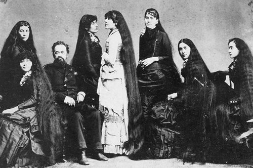 Γιατί οι γυναίκες έχουν μακριά μαλλιά; Μια «παράδοση» που προέρχεται από την αρχαιότητα 