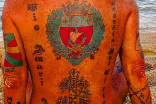 Oι γυμνές φωτογραφίες παίκτη του ελληνικού X Factor