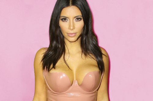 Η Κιμ Καρντάσιαν βρήκε τη λύση για την κυτταρίτιδα και την μοιράζεται μαζί μας. Δες τι κάνει