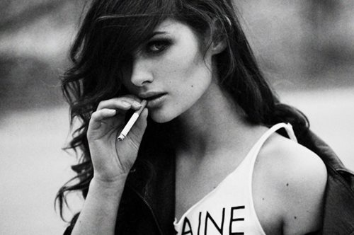 5 βλαβερές συνήθειες που κάνουν το ίδιο κακό στην υγεία σου με το κάπνισμα