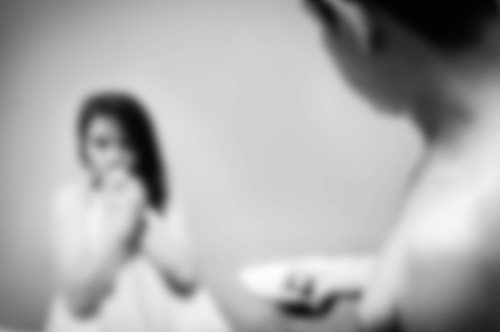 Γνωστοί Αθηναίοι καλούσαν 15χρονο κορίτσι για σεξουαλικά όργια και κοκαΐνη